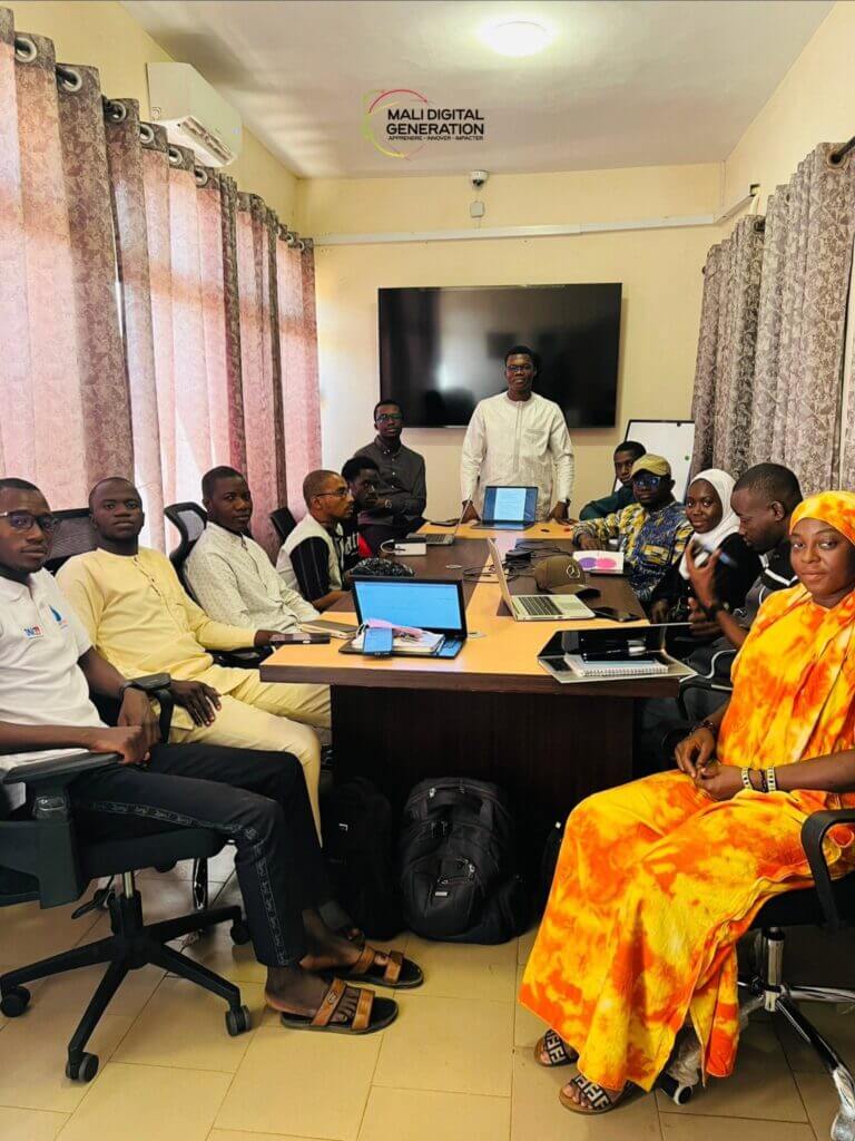Les Ateliers Mensuels